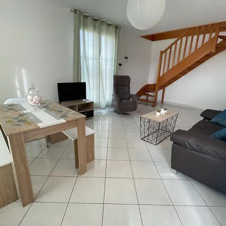 Duplex A 5min De Disney. Apartment *